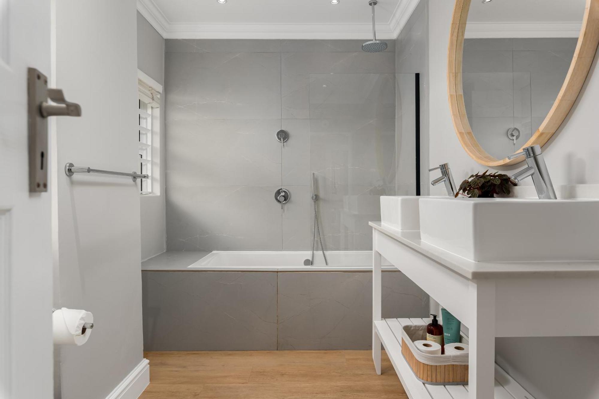 Apartment Shaftesbury 12 Cape Town